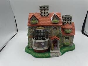 lot 9202 image: vintage party lite olde world village Bristol Victorian house