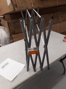 lot 15726 image: Honey Can Do Foldable Drying Rack Metal