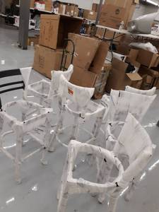 lot 15895 image: 6 Dinning roomKitchen Chairs