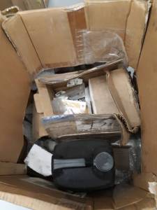lot 5016 image: Box of Miscellaneous Items