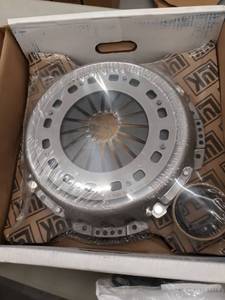 lot 15479 image: Clutch Kit with Clutch Accessory Kit