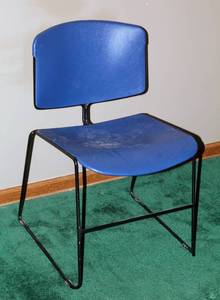 lot 3033 image: Vintage Blue Plastic Stack Chair with Metal Frame Adult Student Desk Chair