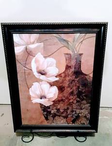 lot 3065 image: Home Interiors Framed Art - White Flowers in Vase