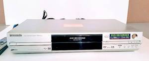 lot 3108 image: Panasonic DVDDVR DMR-E55
