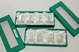 lot 3177 image: Simon Designs Crystal Salt and Pepper Shakers New in Box