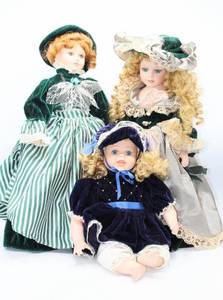 lot 3187 image: (3) Beautiful Porcelain Dolls