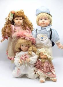 lot 3194 image: (4) Porcelain Dolls - 2 come with Stands