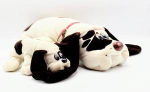 lot 3203 image: (2) Vintage Pound Puppies