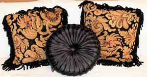 lot 3230 image: Black & Gold Decorative Pillow Set and Round Borgata Pillow