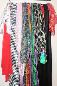 lot 3350 image: Beautiful Scarves Lot Full of Color