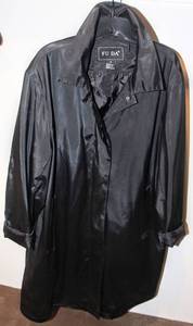 lot 3378 image: Womens Long Full Length Black Fashion Jacket