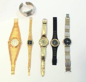 lot 3358 image: (6) Miscellaneous Womens Watches