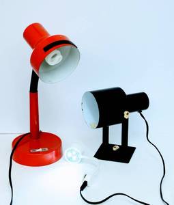 lot 3089 image: Red Vintage Desk Lamp, Black Mountable Spot Light and White Clip on Light - All Work