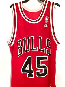 lot 3158 image: Chicago Bulls 45 Jordan Jersey (Tag in front of jersey says 36)