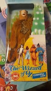lot 5560 image: Wizard of Oz 50th Anniversary Lion 1988