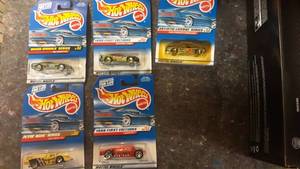 lot 5652 image: Lot of 5 Hot Wheels&nbsp