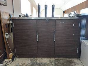 lot 1080 image: Rapids Commercial Kegerator VE-3DD