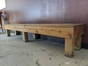 lot 1089 image: Wooden Bench