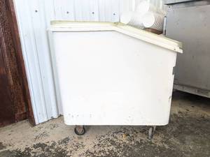 lot 1122 image: Ingredient Bin On Casters