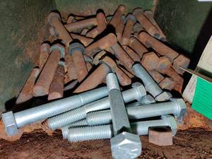 lot 10178 image: Bin of Hex Head Bolts