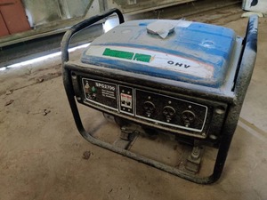 lot 10000 image: Mountaineer Model SPG2700 Generator Functioning