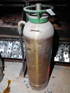 lot 10165 image: Brass Vintage Fire Extinguisher
