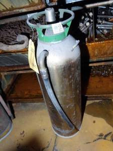 lot 10162 image: Buffalo Better-built Anti-Freeze Fire Extinguisher