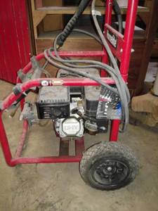 lot 10016 image: Homelite 2700psi Pressure Washer