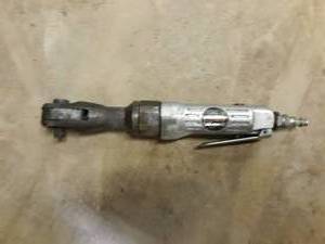 lot 10030 image: Pneumatic Socket Wrench