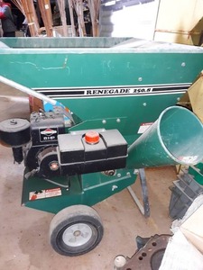 lot 10035 image: Renegade 250.8 Chipper  Shredder w B&S 8HP Engine Fully Functioning