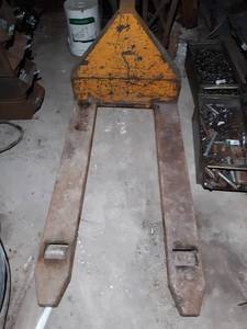 lot 6699 image: Rol-Lift Hand Hydraulic Pallet Truck