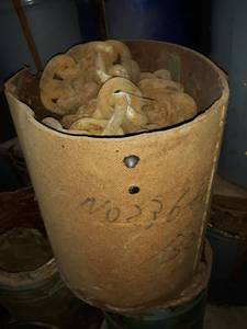lot 6708 image: Barrel of Link TowLog 1 Chain 25ft 1 Chain 15ft 40ft Total