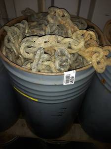 lot 6591 image: Barrel of 2.5 Link TowLog Chain 175ft Total