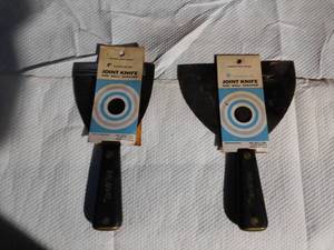 lot 6535 image: Putty Knives