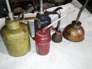 lot 6544 image: Vintage Oil Can Lot