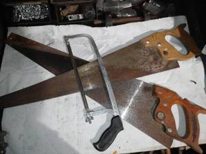 lot 6548 image: Lot of 2 Hand Saws and 1 Hacksaw