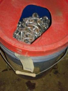 lot 6614 image: Bucket of Campbell Proof Coil Chain about 34 Full