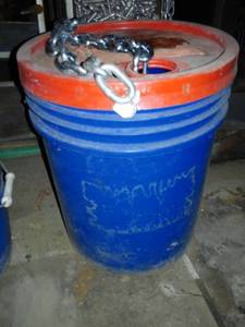 lot 6616 image: Bucket of Chain