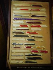 lot 6619 image: B&D Saw Blade Display Case w Contents