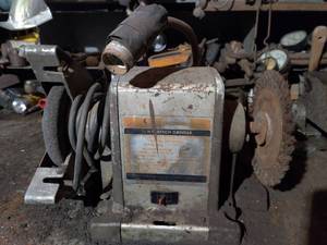 lot 6604 image: Craftsman 12HP Bench Grinder Model 397 19340