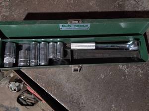 lot 6611 image: S-K Tools Deep Well Ratchet Set in Metal Case