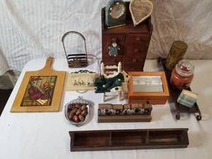 lot 9116 image: Home decor (Wooden Jewelry Box , Photo Memory Box , Wooden Oven Pizza Padle, Ligh Up Wooden Peace Decor and More)