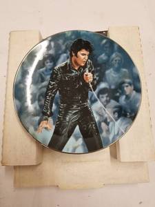 lot 9143 image: Plate Decor , 68 Comeback Special