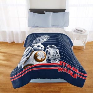 lot 31453 image: Star Wars Episode 8 Twin or Full Sherpa Back Comforter, 1 Each