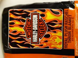 lot 31478 image: Harley Davidson Royal Plush Blanket
