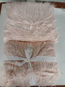 lot 34068 image: CARSTENS PINK FAUX SHEEPSKIN SET