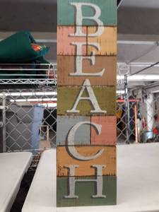 lot 340011 image: BEACH WALL DECOR