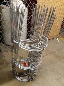 lot 340030 image: TOMATO CAGES