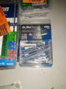 lot 35241 image: Assorted Box of Stainless Steel Screw