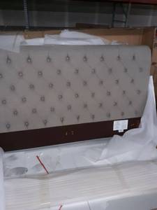 lot 35259 image: Gordon Bed,Headboard,97 in.L�83 in.W�50 in.H.,Wooden slates and connecting hardware.